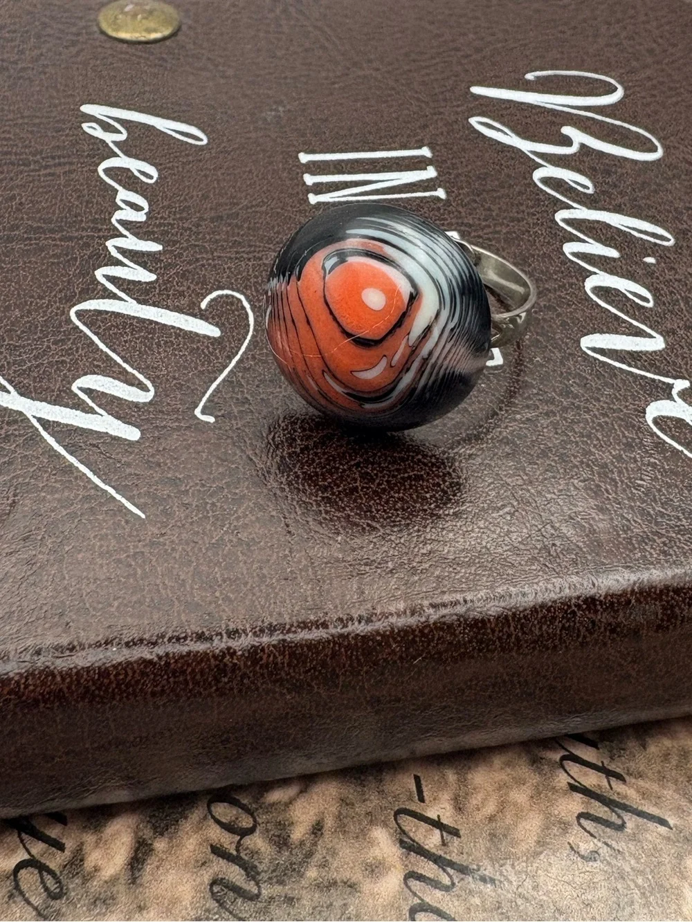 Vintage 60s 70s Orange Black Swirl Cabochon Adjustable Ring